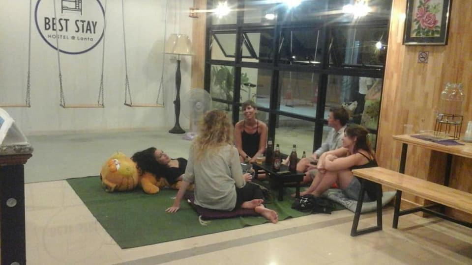 Best Stay Hostel At Lanta Ко-Ланта Экстерьер фото